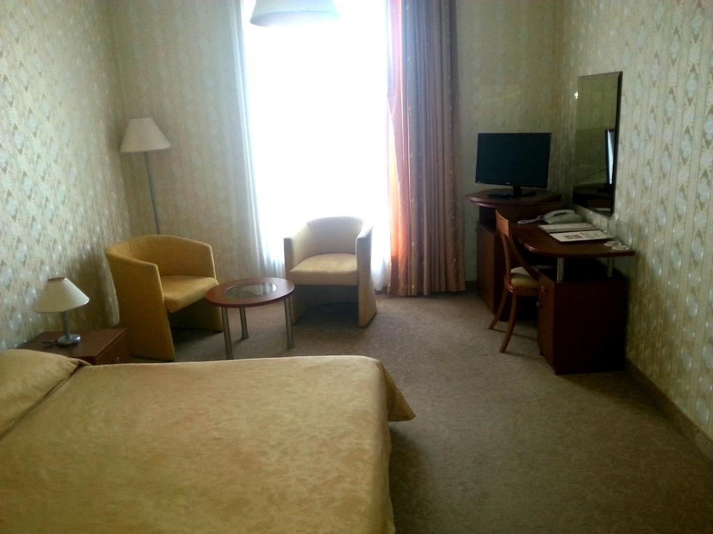 Hotel Perperikon Kŭrdzhali Oda fotoğraf