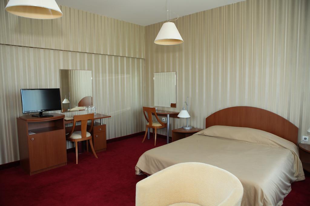 Hotel Perperikon Kŭrdzhali Oda fotoğraf